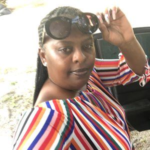 Meet your Posher, Sharmane